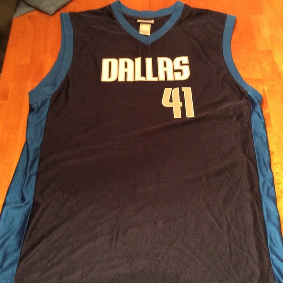 NBA Other - Vintage dallas Mavericks dirk nowitzki jersey